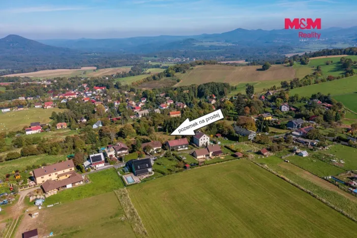 Prodej pozemku pro bydlení, Huntířov, 2573 m2
