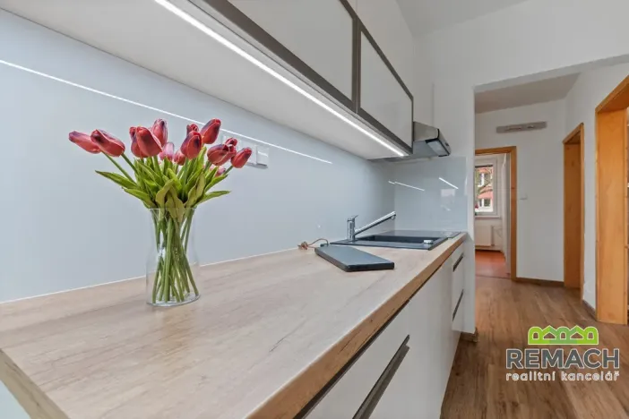 Pronájem bytu 3+1, Uherské Hradiště, Pod Svahy, 76 m2