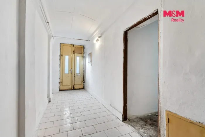 Prodej obchodního prostoru, Frýdlant, ČSA, 226 m2