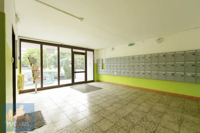 Prodej bytu 2+kk, Praha - Horní Měcholupy, Boloňská, 42 m2