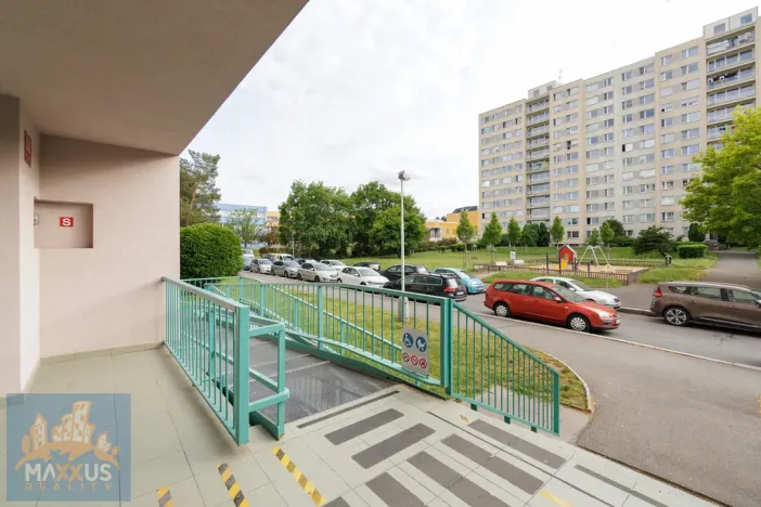 Prodej bytu 2+kk, Praha - Horní Měcholupy, Boloňská, 42 m2