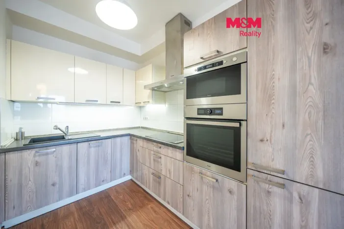 Pronájem bytu 2+kk, Praha - Letňany, Hlučkova, 60 m2