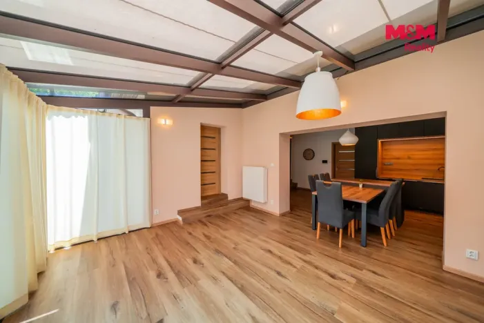 Prodej rodinného domu, Blansko - Lažánky, 275 m2