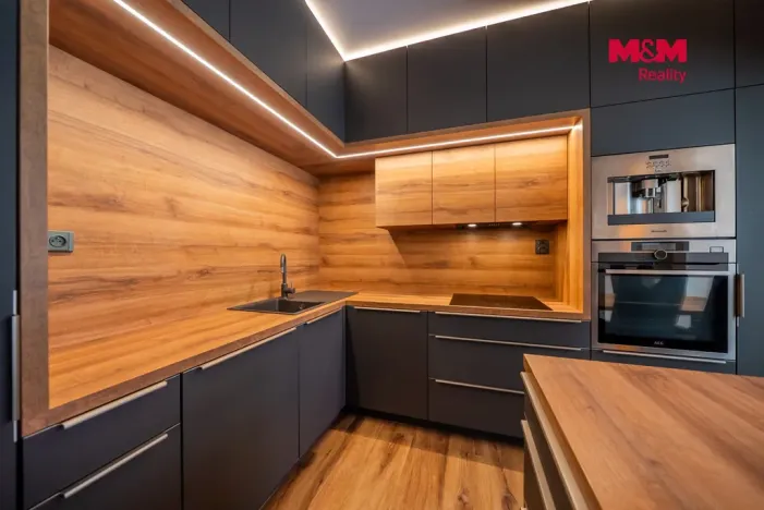 Prodej rodinného domu, Blansko - Lažánky, 275 m2