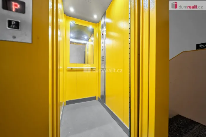 Prodej bytu 3+1, Chodov, Čs. odbojářů, 76 m2