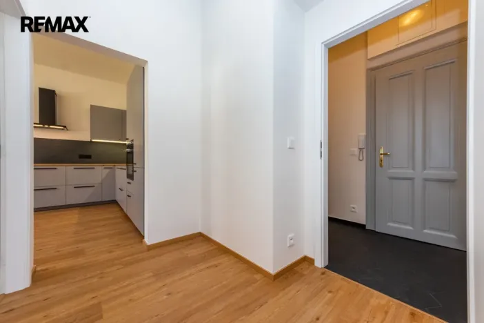 Pronájem bytu 2+kk, Praha - Nusle, Sinkulova, 48 m2