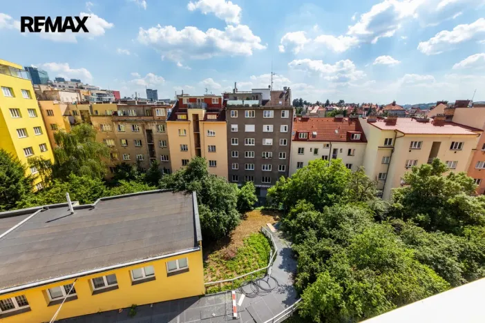 Pronájem bytu 2+kk, Praha - Nusle, Sinkulova, 48 m2