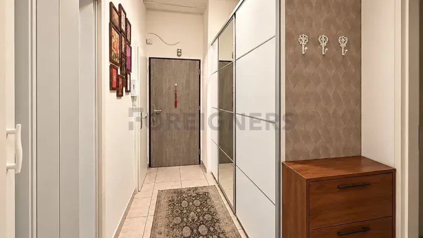 Pronájem bytu 1+kk, Praha, V olšinách, 36 m2
