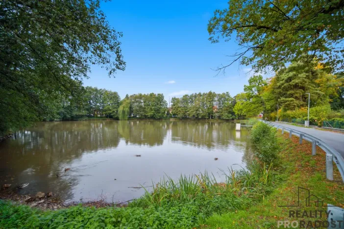Prodej pozemku pro bydlení, Uhlířské Janovice, Ledrova, 940 m2