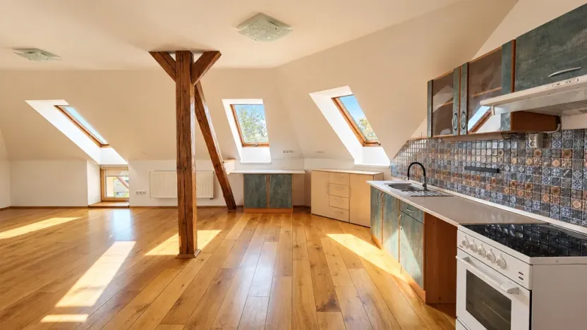 Pronájem bytu 2+kk, Třebotov, Hlavní, 80 m2