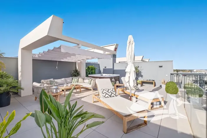 Prodej bytu 4+kk, Estepona, Španělsko, 106 m2