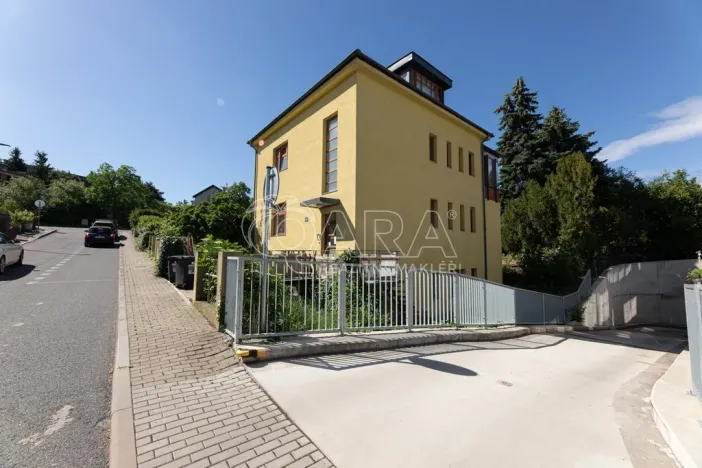 Pronájem bytu 3+1, Praha - Kyje, Herdovská, 75 m2