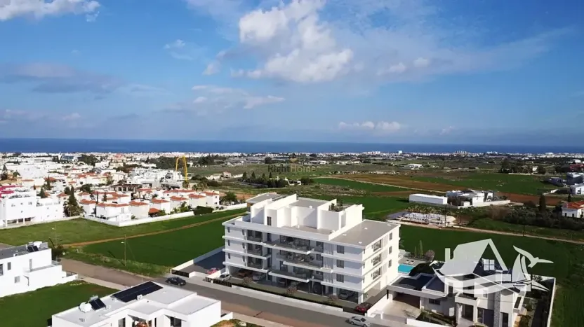 Prodej bytu 3+1, Paralimni, Kypr, 74 m2