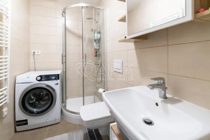 Prodej bytu 2+kk, Milovice - Mladá, Armádní, 53 m2