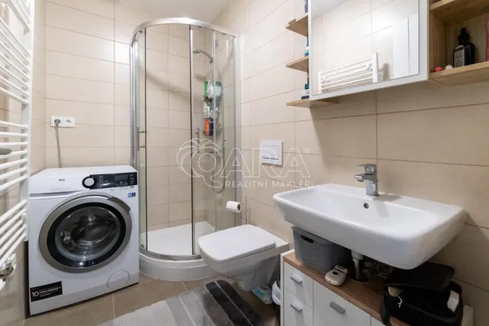 Prodej bytu 2+kk, Milovice - Mladá, Armádní, 53 m2