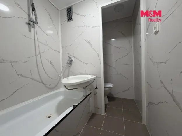 Pronájem bytu 1+1, Chomutov, Kyjická, 36 m2