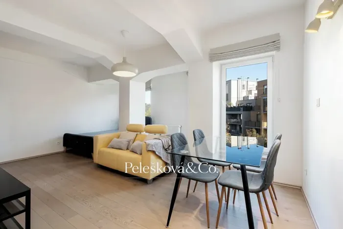 Pronájem bytu 1+kk, Praha - Holešovice, Jankovcova, 38 m2