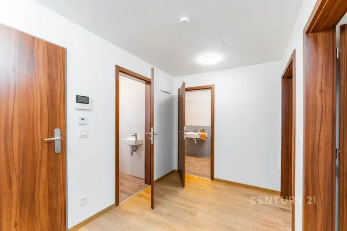 Pronájem bytu 3+kk, Praha - Hostivař, 66 m2