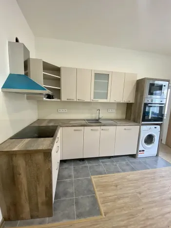 Pronájem bytu 2+1, Praha - Smíchov, Ke Koulce, 44 m2