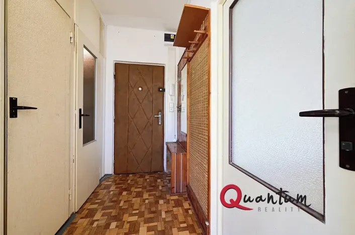 Prodej bytu 1+1, Hradec Králové, třída Edvarda Beneše, 42 m2