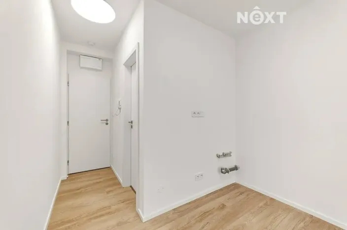 Prodej bytu 2+kk, Praha - Kyje, Vajgarská, 27 m2