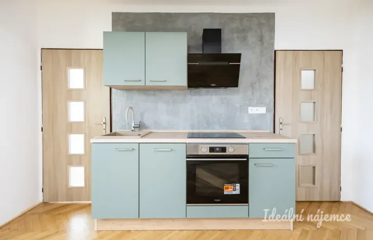 Pronájem bytu 2+kk, Kolín - Kolín II, Tyršova, 36 m2