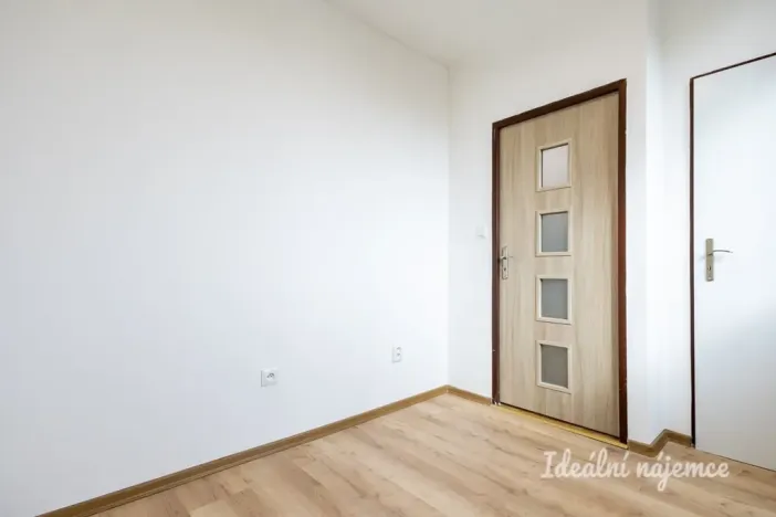 Pronájem bytu 2+kk, Kolín - Kolín II, Tyršova, 36 m2