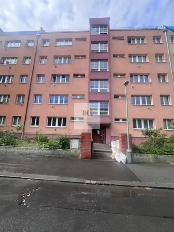 Prodej bytu 2+kk, Praha, Humpolecká, 44 m2