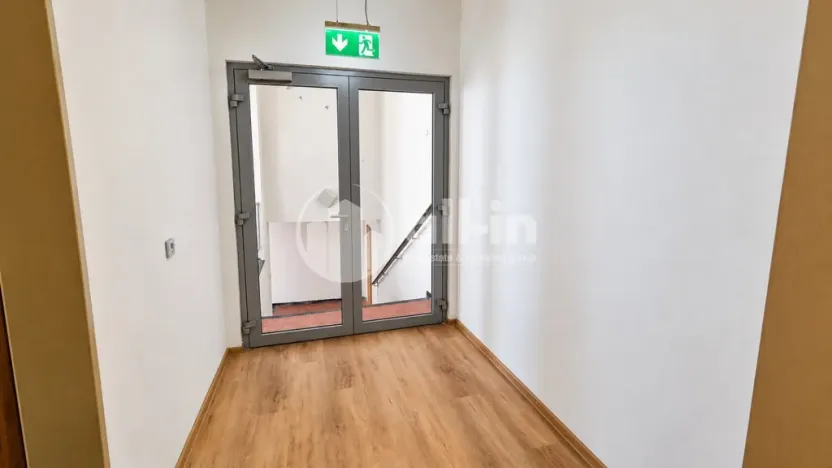 Pronájem kanceláře, Vyškov - Vyškov-Město, náměstí Obránců míru, 27 m2