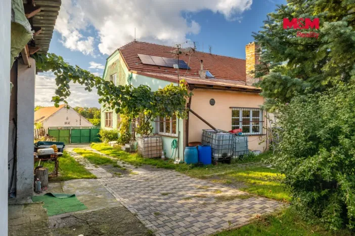 Prodej rodinného domu, Svojšice, 520 m2