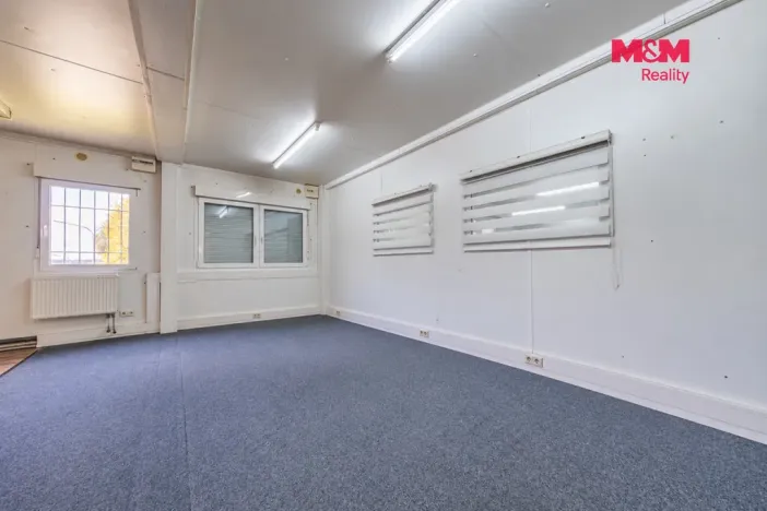 Prodej komerčního pozemku, Bernartice, 790 m2