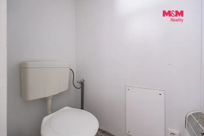 Prodej komerčního pozemku, Bernartice, 790 m2