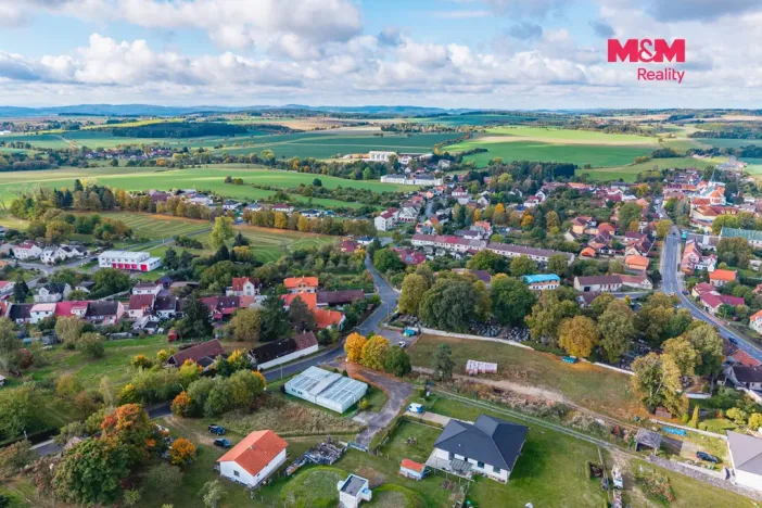Prodej komerčního pozemku, Bernartice, 790 m2