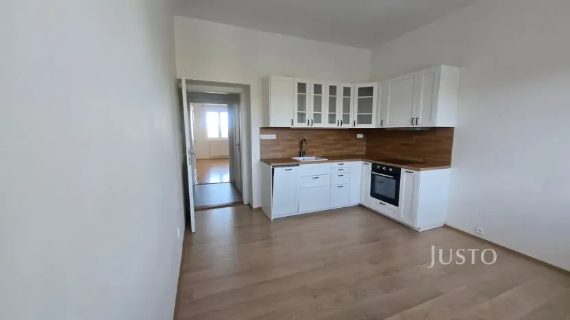 Pronájem bytu 2+1, Písek, Mírové nám., 77 m2