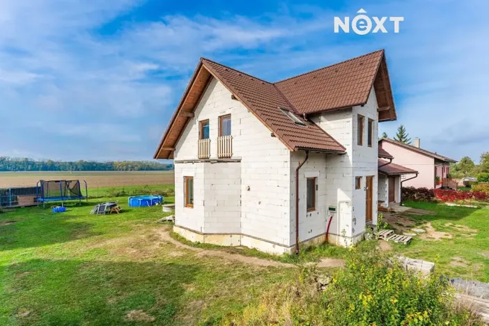 Prodej rodinného domu, Běrunice, Spojovací, 140 m2