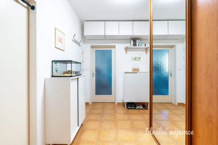 Pronájem bytu 2+kk, Praha - Letňany, Chotěšovská, 56 m2