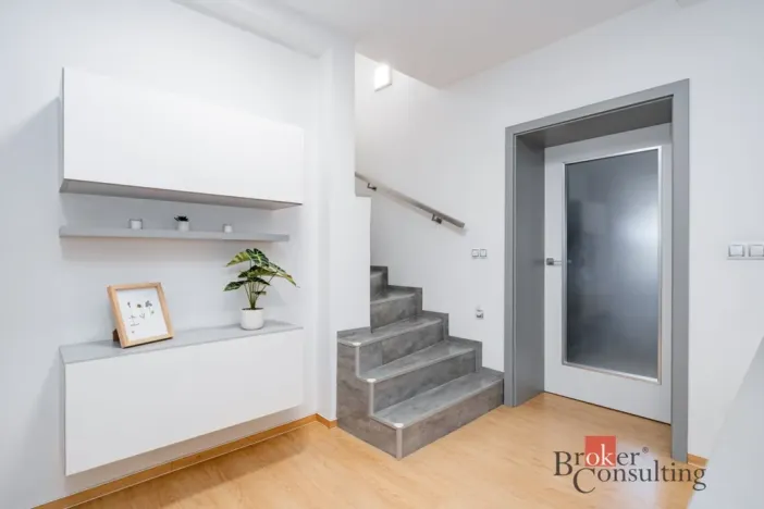 Prodej rodinného domu, Praha - Dolní Chabry, Bolebořská, 268 m2