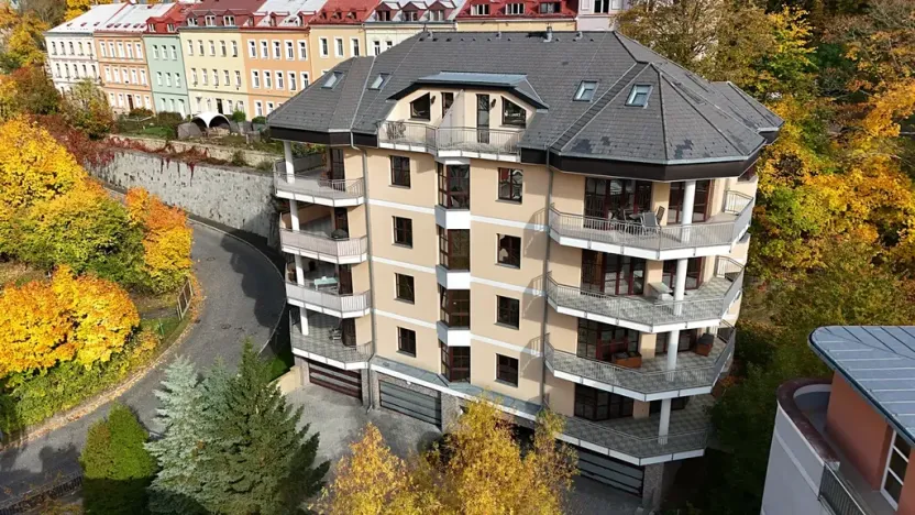 Prodej bytu 4+1, Karlovy Vary, Tylova, 182 m2