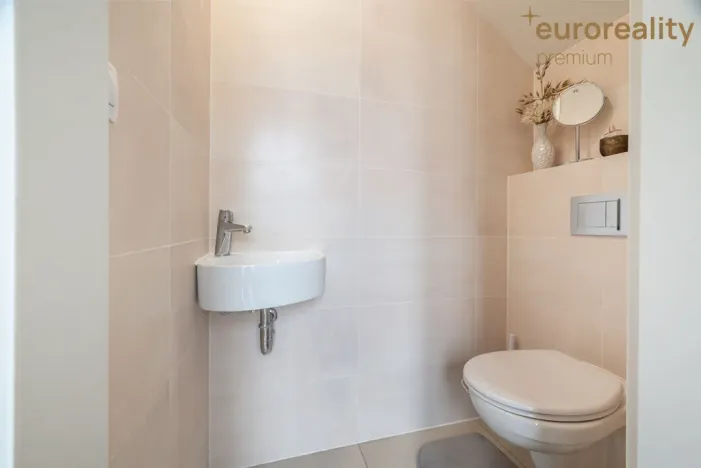 Pronájem rodinného domu, Chodová Planá, Kolmá, 100 m2