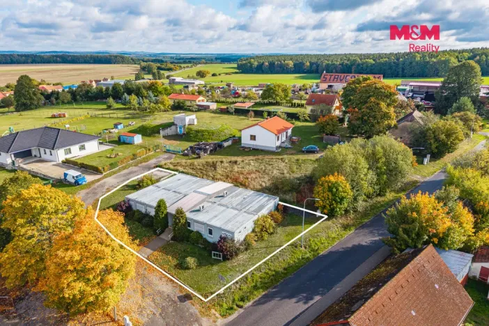 Prodej obchodního prostoru, Bernartice, 290 m2