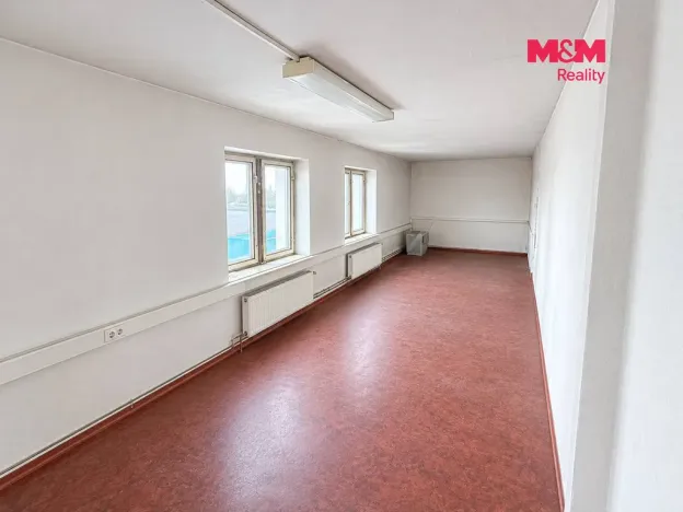 Pronájem skladu, Předměřice nad Labem, V Aleji, 356 m2