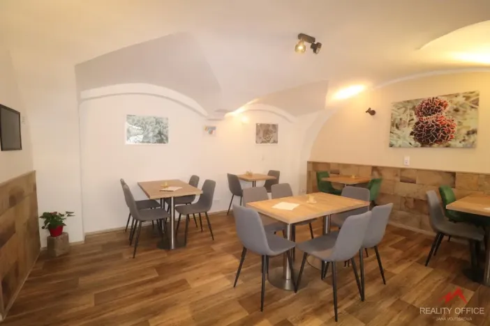 Pronájem obchodního prostoru, Děčín - Děčín I-Děčín, Křížová, 60 m2