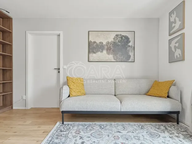 Pronájem bytu 2+kk, Kladno, Petrohradská, 52 m2