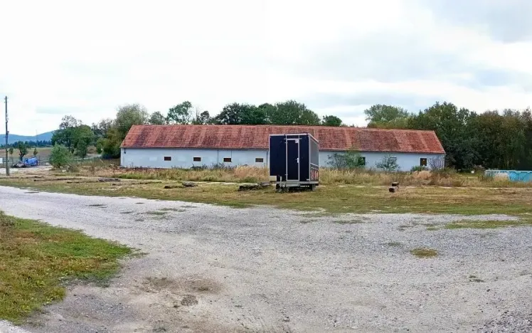 Pronájem komerčního pozemku, Lážovice, 250 m2