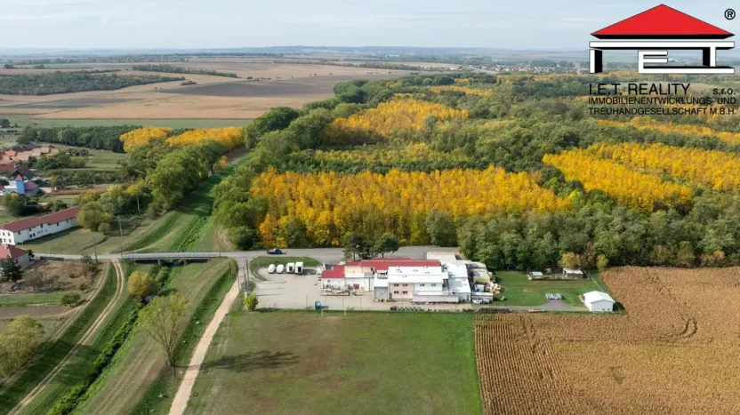 Prodej výrobních prostor, Borotice, 1821 m2