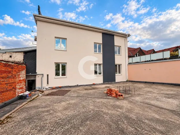 Prodej obchodního prostoru, Zlín - Malenovice, Bezručova, 568 m2