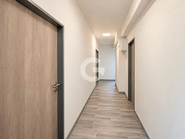Prodej obchodního prostoru, Zlín - Malenovice, Bezručova, 568 m2