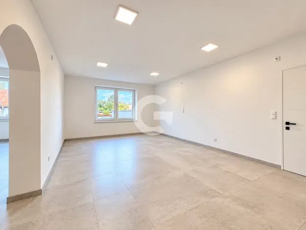 Prodej obchodního prostoru, Zlín - Malenovice, Bezručova, 568 m2
