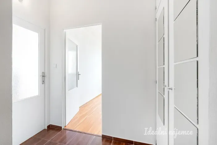Pronájem bytu 2+kk, Praha - Ruzyně, Ciolkovského, 41 m2