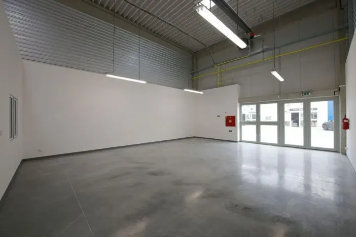 Pronájem obchodního prostoru, Praha - Malešice, Tiskařská, 330 m2